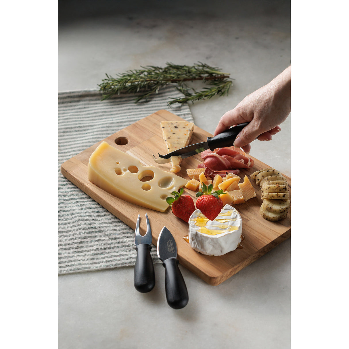 FSC pjaustymo lentelė 34x23x1,8 tikmedžio