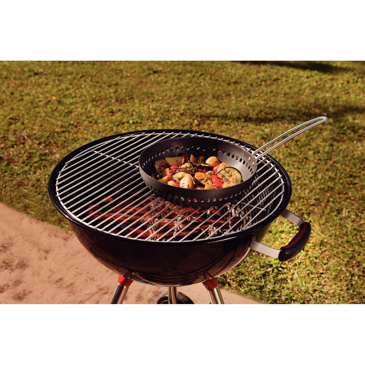 CHURRASCO 26cm perforated wok pan