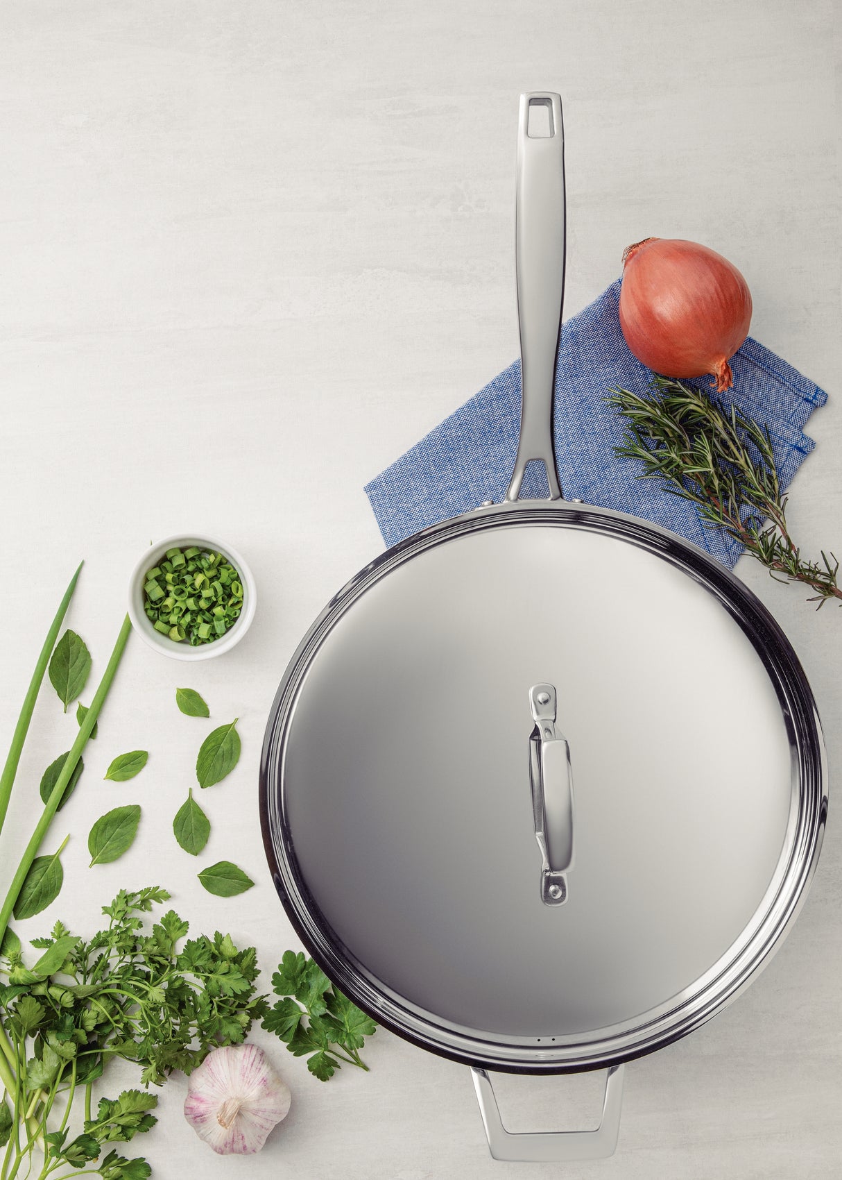 <tc>Tramontina Grano 30 cm / 5,6 l nerūsējošā tērauda cepšanas panna ar trīsslāņu korpusu, vāku un garu rokturi</tc>